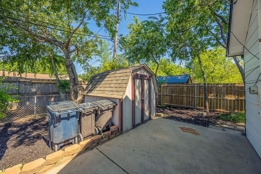 2504 Guilford Road, Fort Worth, TX 76107 - Image #2