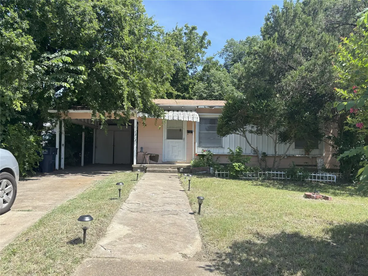 4313 Wabash Avenue, Fort Worth, TX 76133 - Image #1