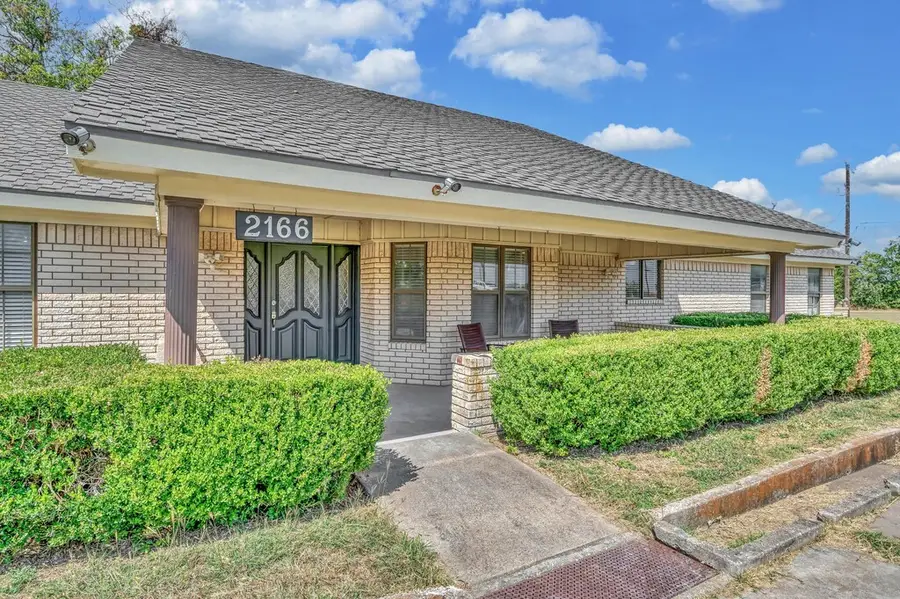 2166 Greig Drive, Robinson, TX 76706 - Image #2