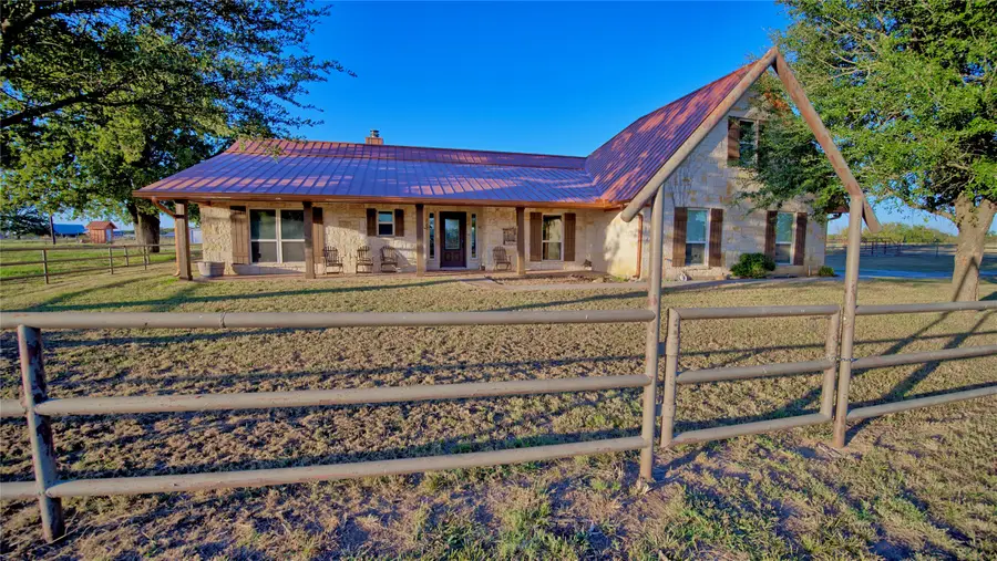 202 County Road 3470, Paradise, TX 76073 - Image #2