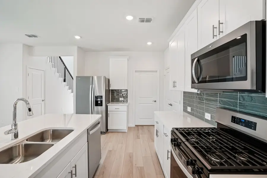 523 Clover Creek Drive, Princeton, TX 75071 - Image #3