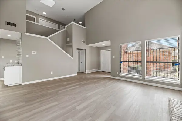 6205 Bellaire Drive S, Fort Worth, TX 76132