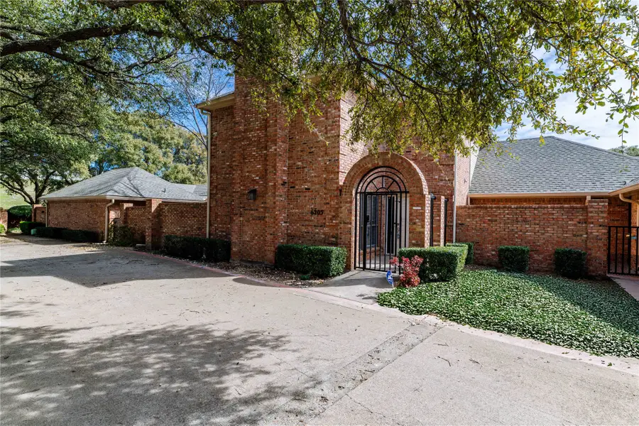 6205 Bellaire Drive S, Fort Worth, TX 76132 - Image #3