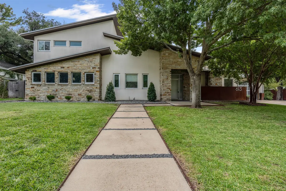 613 N Bailey Avenue, Fort Worth, TX 76107 - Image #1