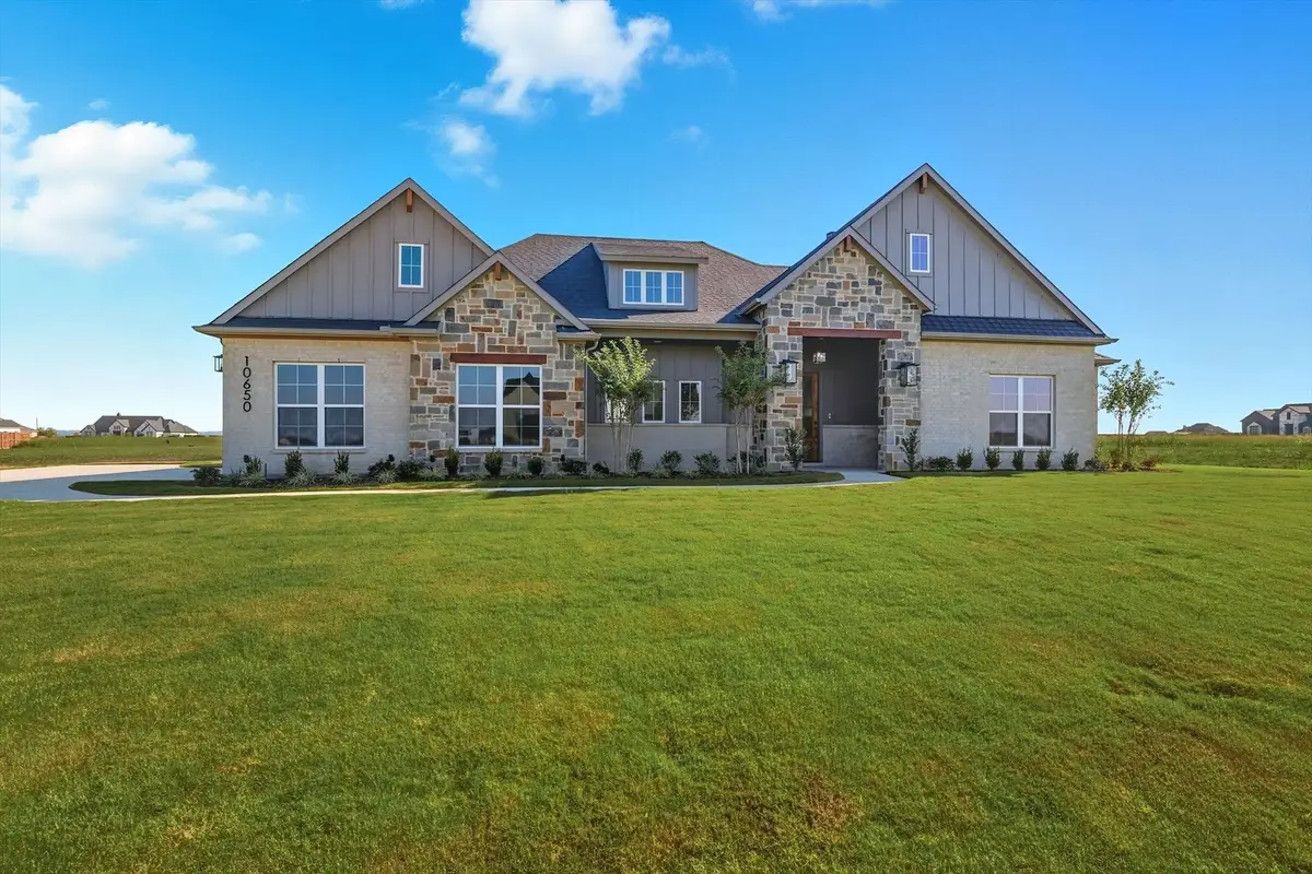 10650 Rye Bread Lane, Maypearl, TX 76084 - Image #1