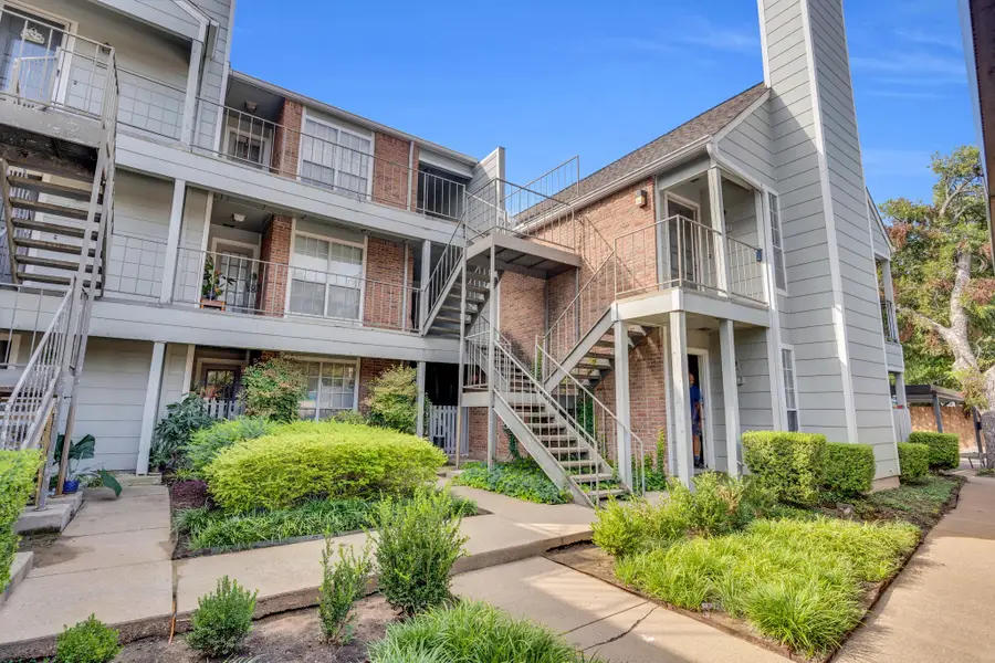 3206 S Fielder Road #209, Arlington, TX 76015 - Image #2