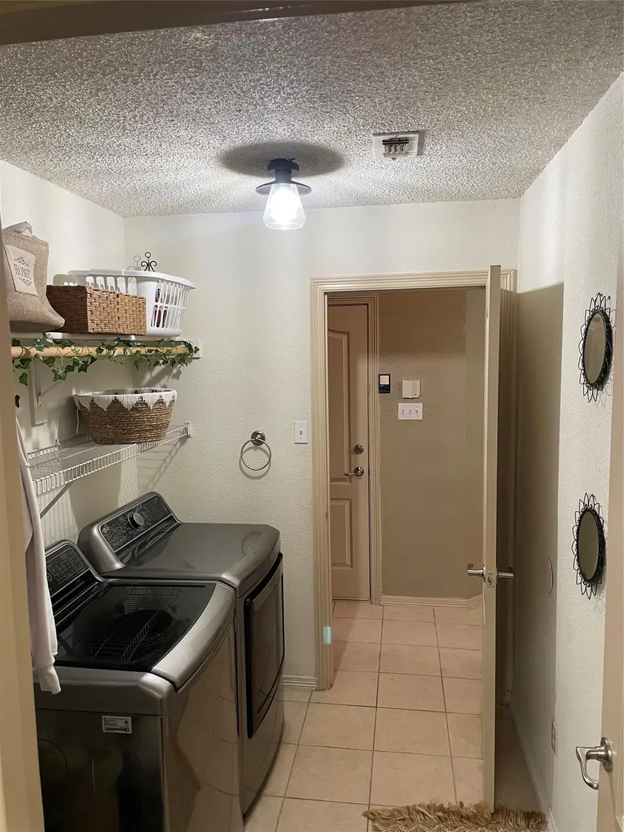 8117 Jolie Drive, Fort Worth, TX 76137 - Image #3