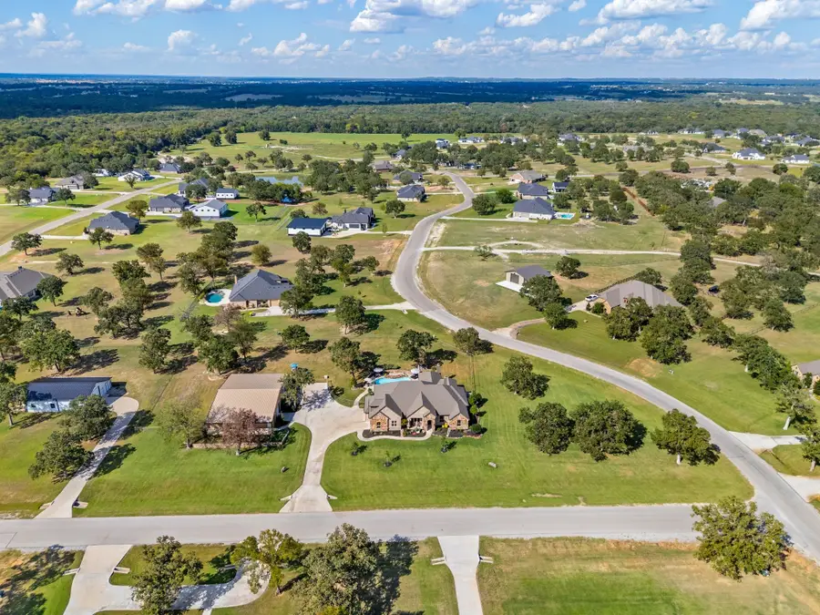 141 Mission Oak Trail, Decatur, TX 76234 - Image #2