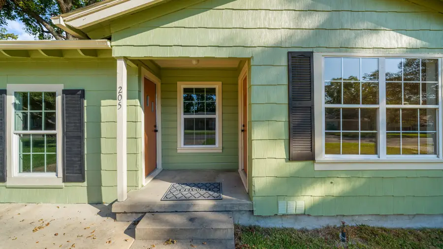 205 E 7th Street, Kaufman, TX 75142 - Image #2