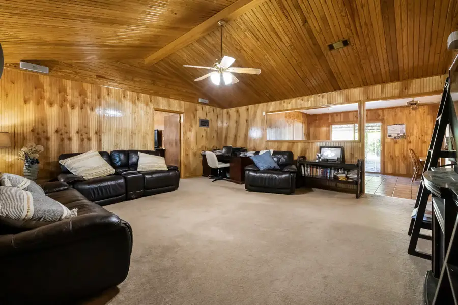 232 S Moseley Street, De Leon, TX 76444 - Image #3