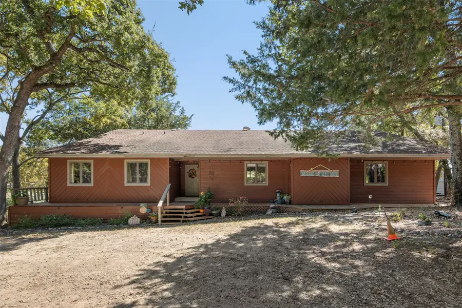 301 Lakeside Drive, West Tawakoni, TX 75474 - Image #2