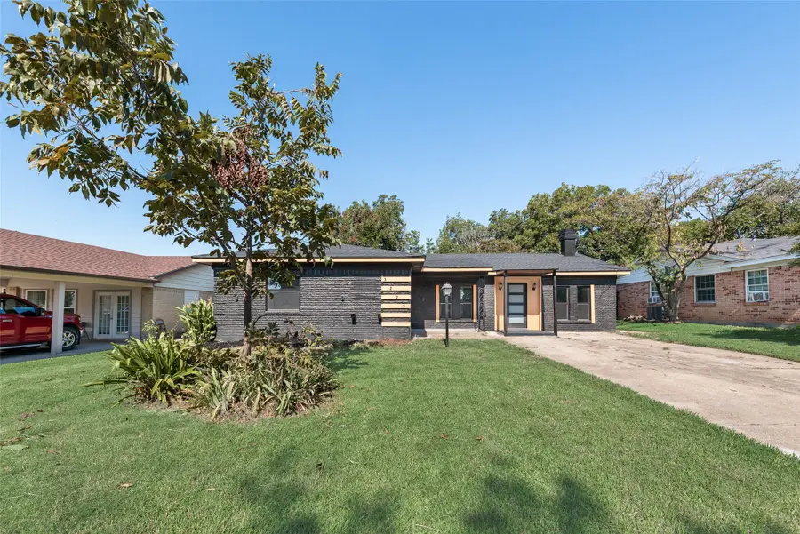 3229 Santiago Drive, Mesquite, TX 75150 - Image #3