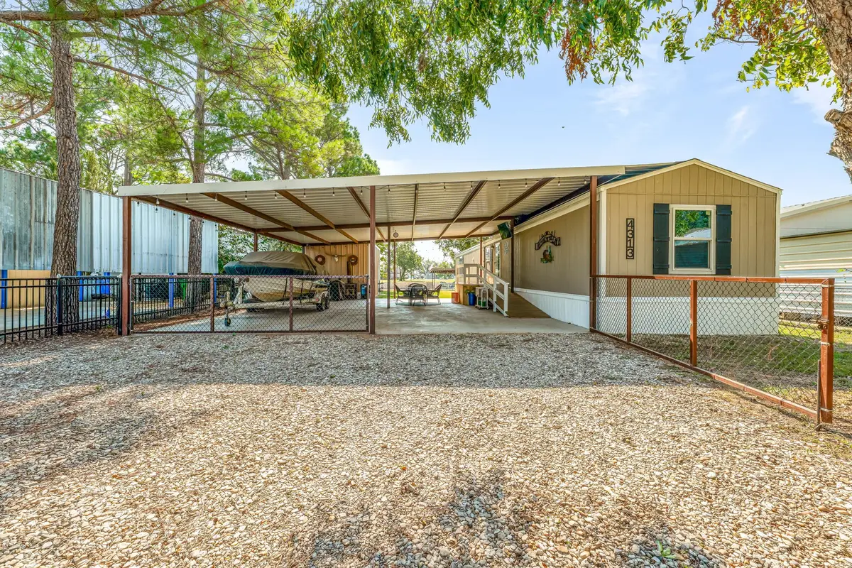 4313 Cottonwood Court, Granbury, TX 76049 - Image #1