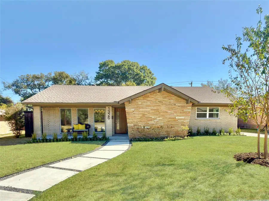 1326 Stevens Ridge Drive, Dallas, TX 75211 - Image #2