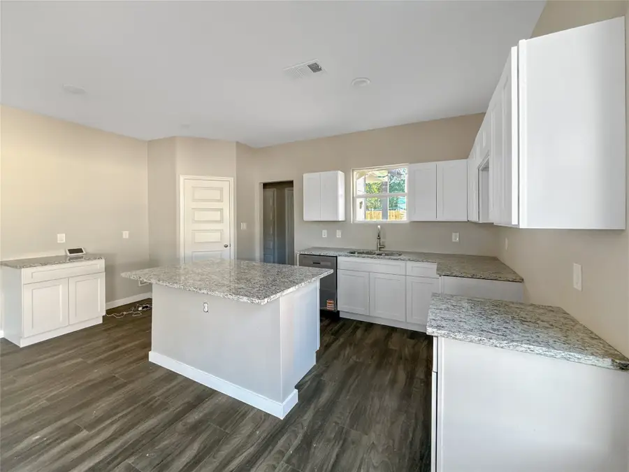 1228 Bessie Street, Fort Worth, TX 76104 - Image #3