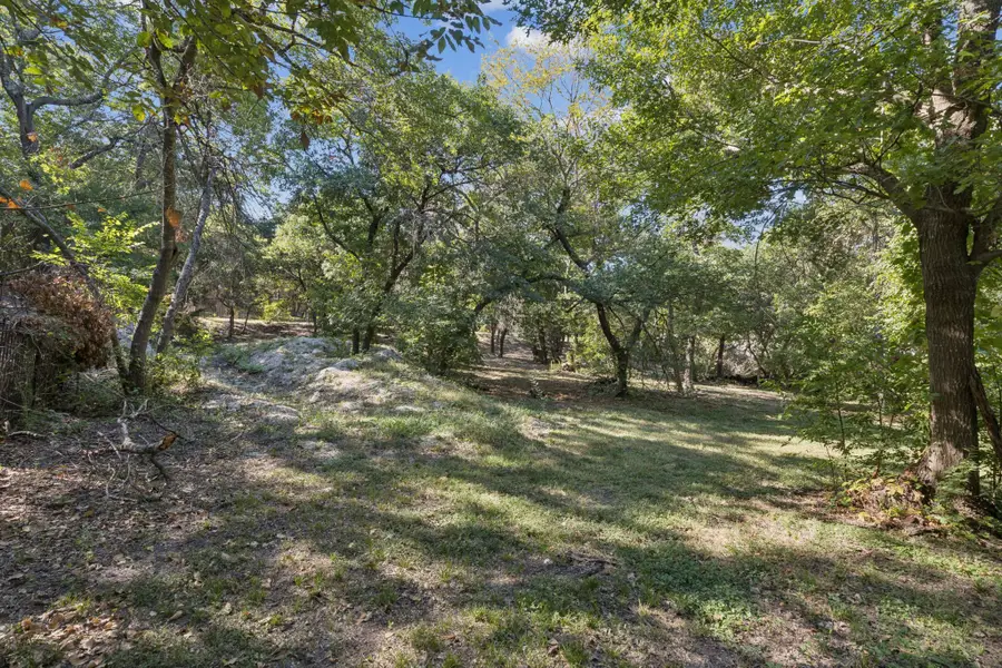 811 Shady Brook Lane, Fairview, TX 75069 - Image #3
