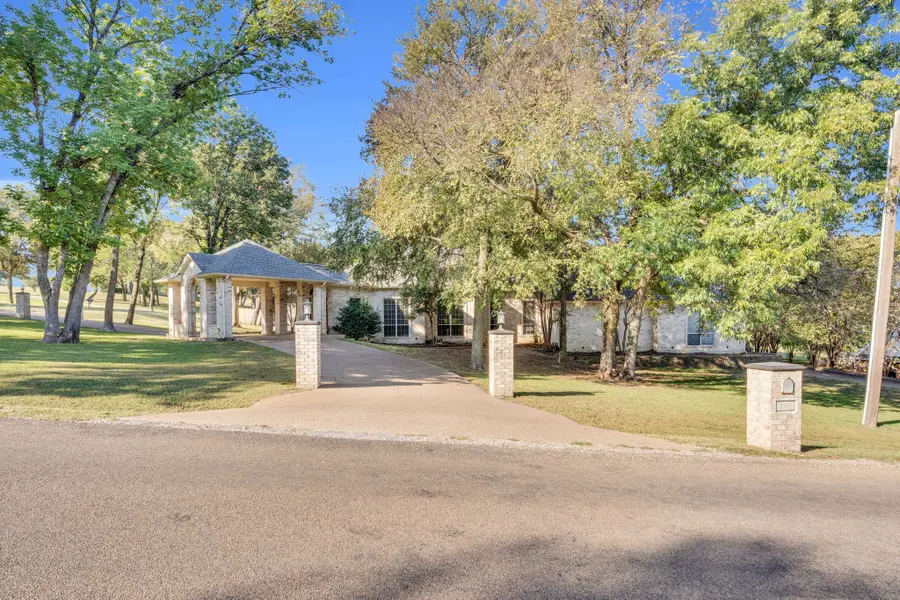 141 Chambers Drive, Italy, TX 76651 - Image #2