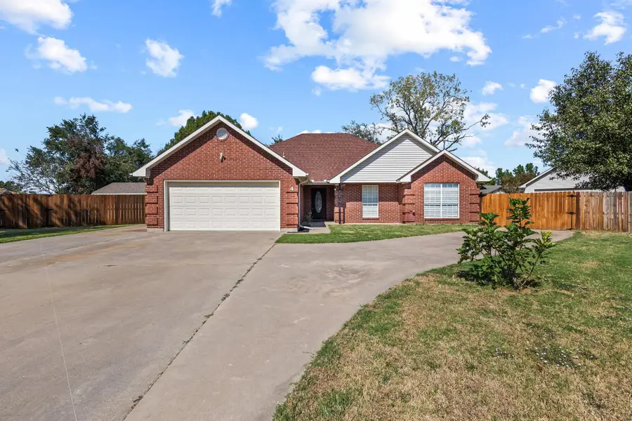 4 Broadmoor Court, Bonham, TX 75418 - Image #2