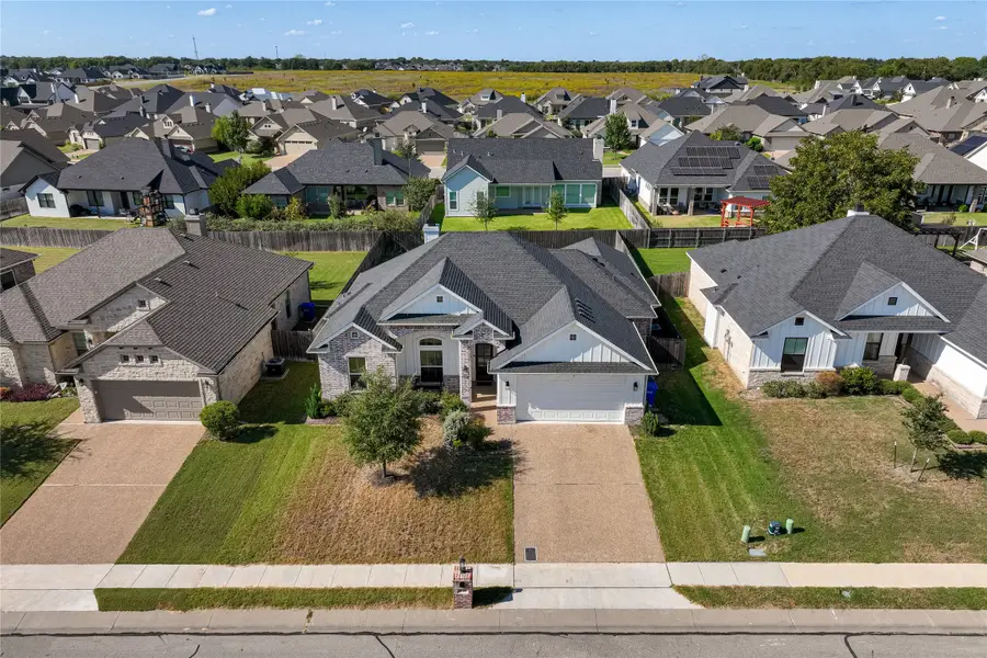 10420 Fallen Leaf Drive, Waco, TX 76712 - Image #2
