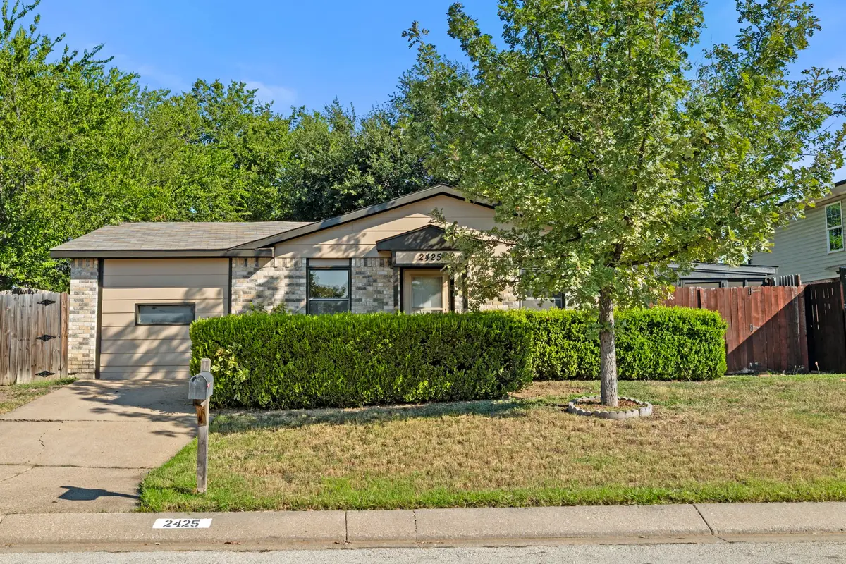 2425 Dancy Drive N, Fort Worth, TX 76131 - Image #1