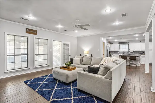 14 Lillis Park Circle, Denison, TX 75020