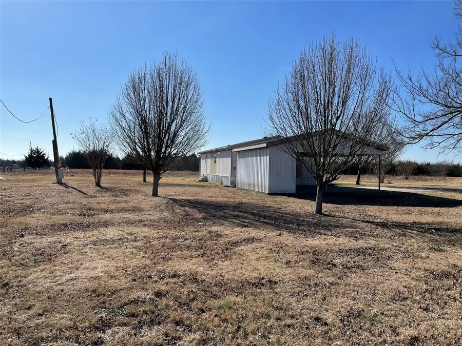 369 Private Road #4521, Wolfe City, TX 75496 - Image #2
