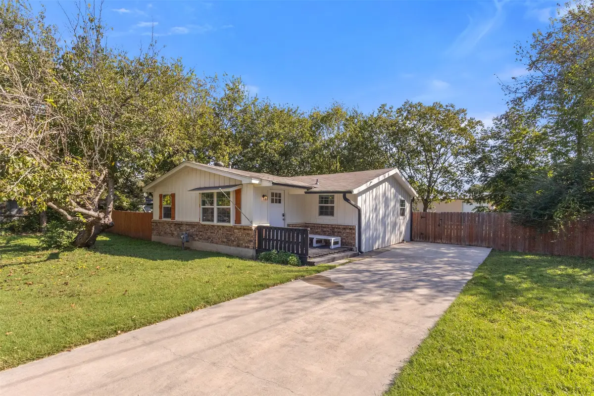 1102 20th Street, Bridgeport, TX 76426 - Image #1