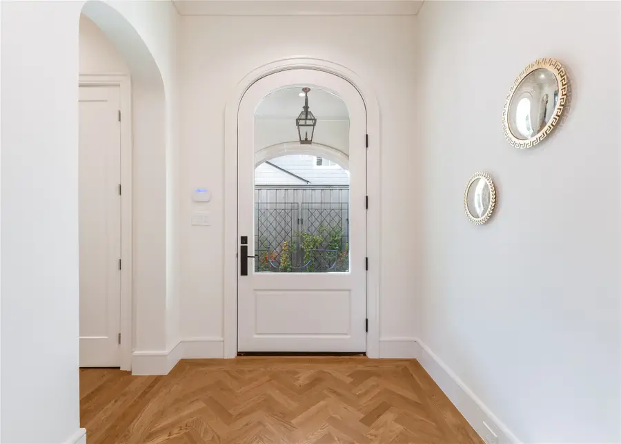 4104 Greenbrier Drive, University Park, TX 75225 - Image #3