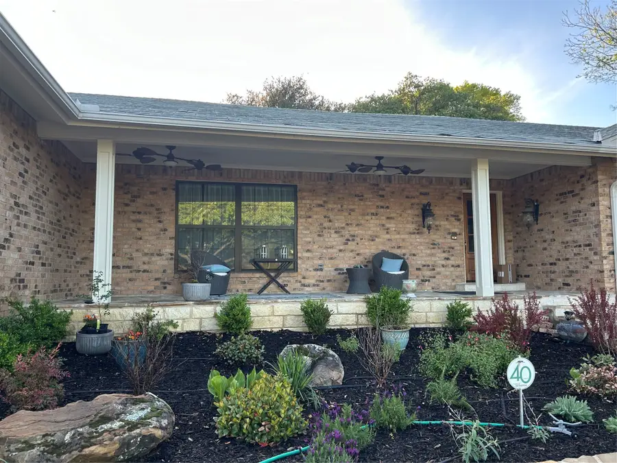 1009 Rochelle Boulevard, Irving, TX 75062 - Image #3