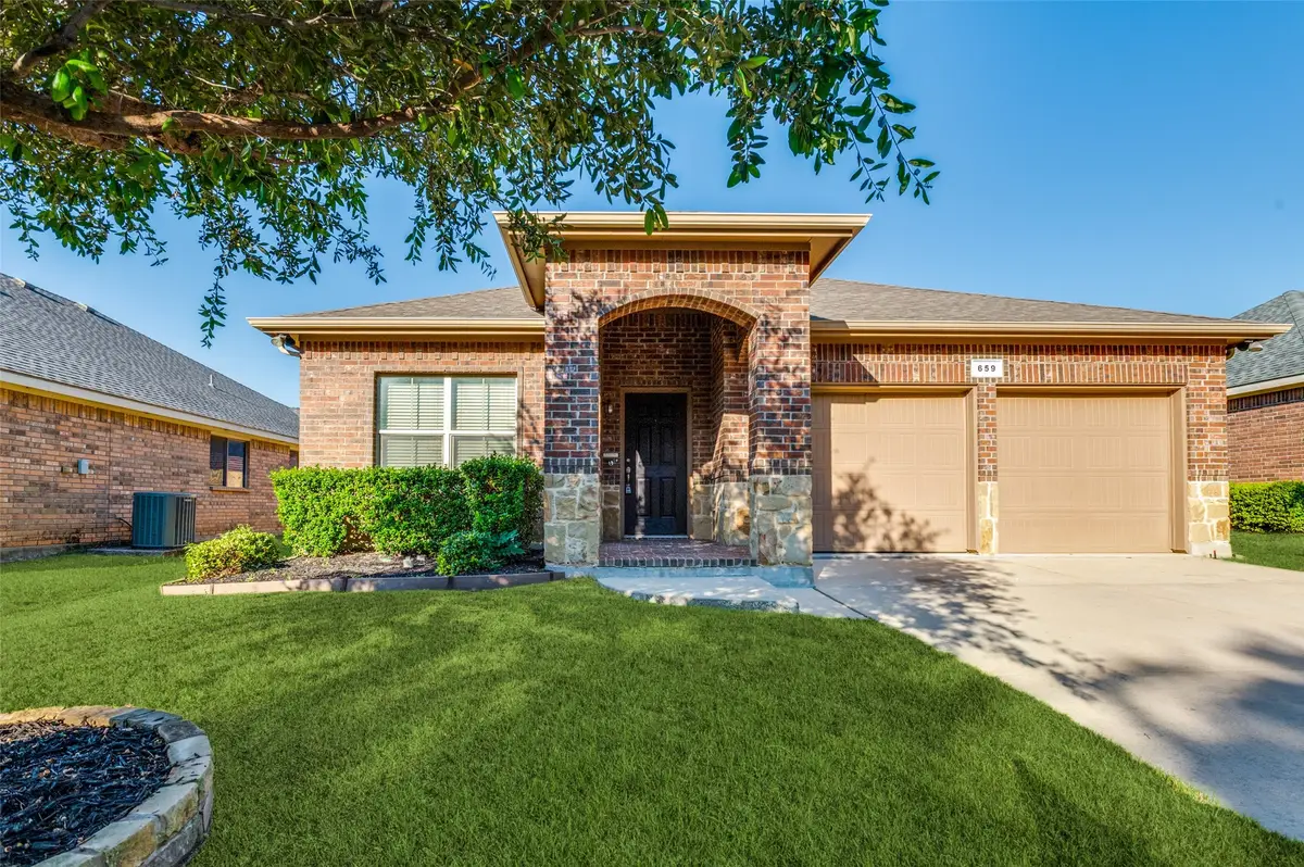 659 Owen Trail, Grand Prairie, TX 75051 - Image #1