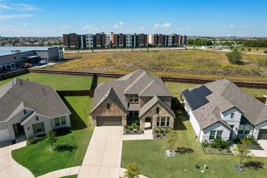 1751 Shumard Street, Waxahachie, TX 75165 - Image #2