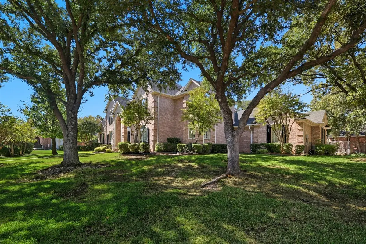 806 Ridgedale Court, Southlake, TX 76092 - Image #1