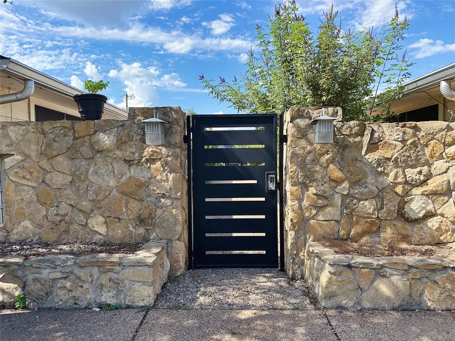 1405 Speight Avenue #5, Waco, TX 76706 - Image #2