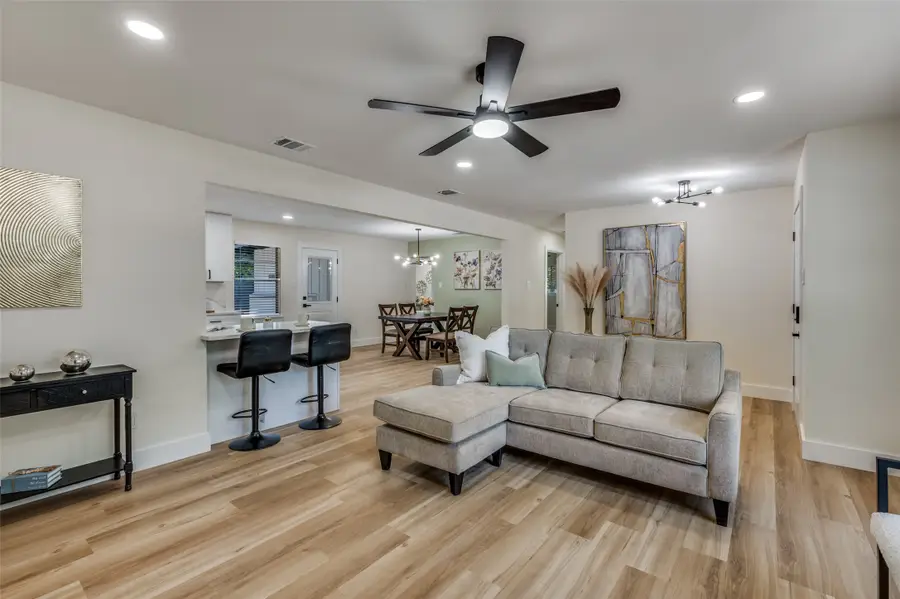 1725 Holt Street, Fort Worth, TX 76103 - Image #2