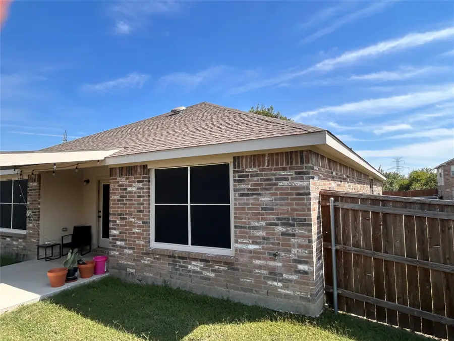 1403 Mammoth Cave Drive, Arlington, TX 76002 - Image #2