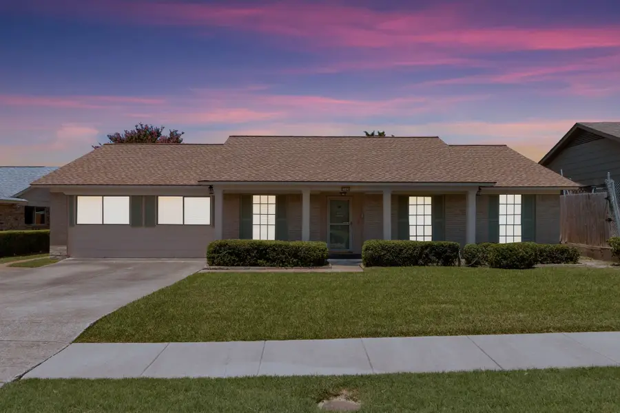 2103 Bordeaux Drive, Carrollton, TX 75007 - Image #3