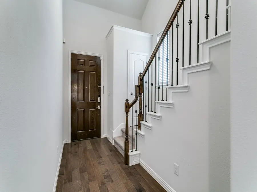 1393 Bonanza Lane, Lewisville, TX 75077 - Image #3