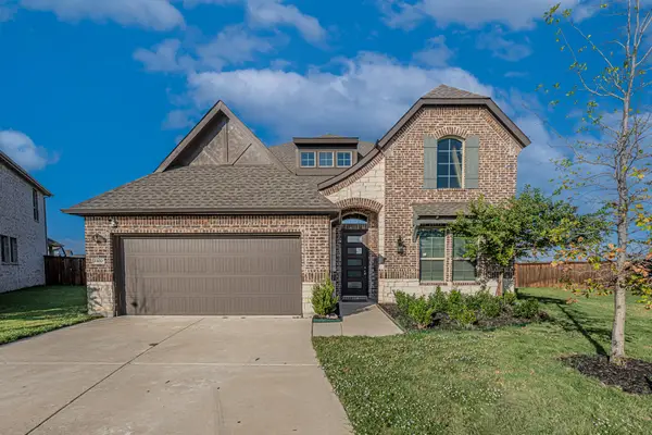 1100 Stallion Lane, Justin, TX 76247