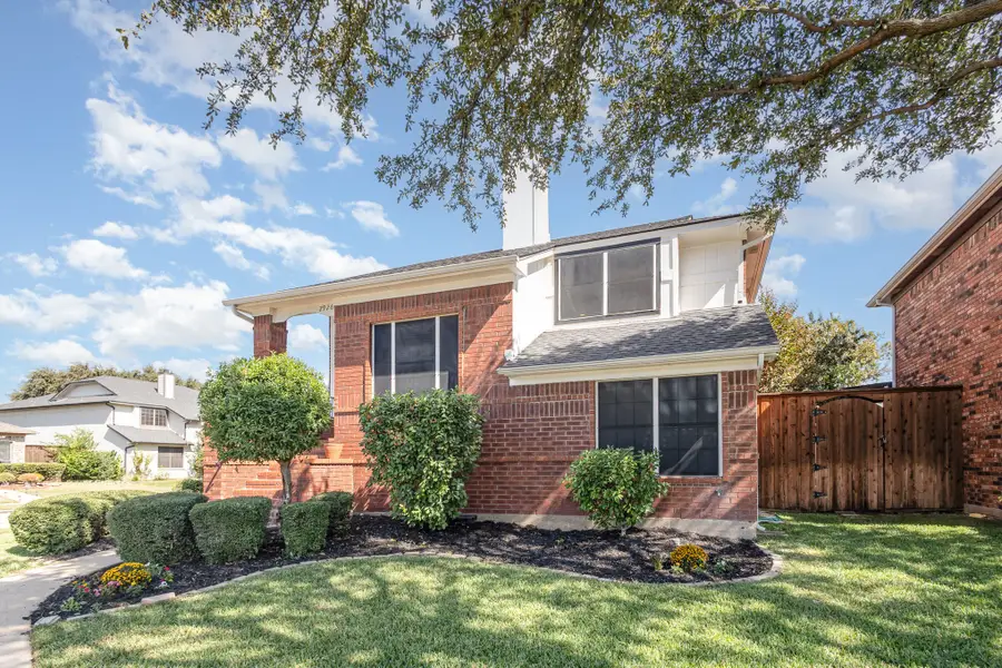 2926 Hunters Point Lane, Carrollton, TX 75007 - Image #2