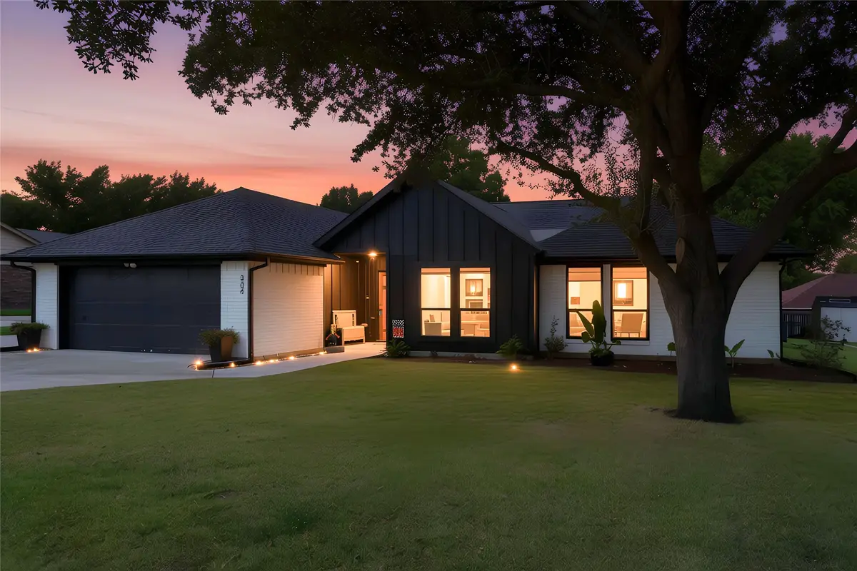 304 King Trail, Keller, TX 76248 - Image #1