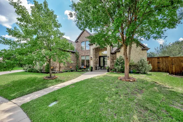 7901 Forest Point Court, North Richland Hills, TX 76182