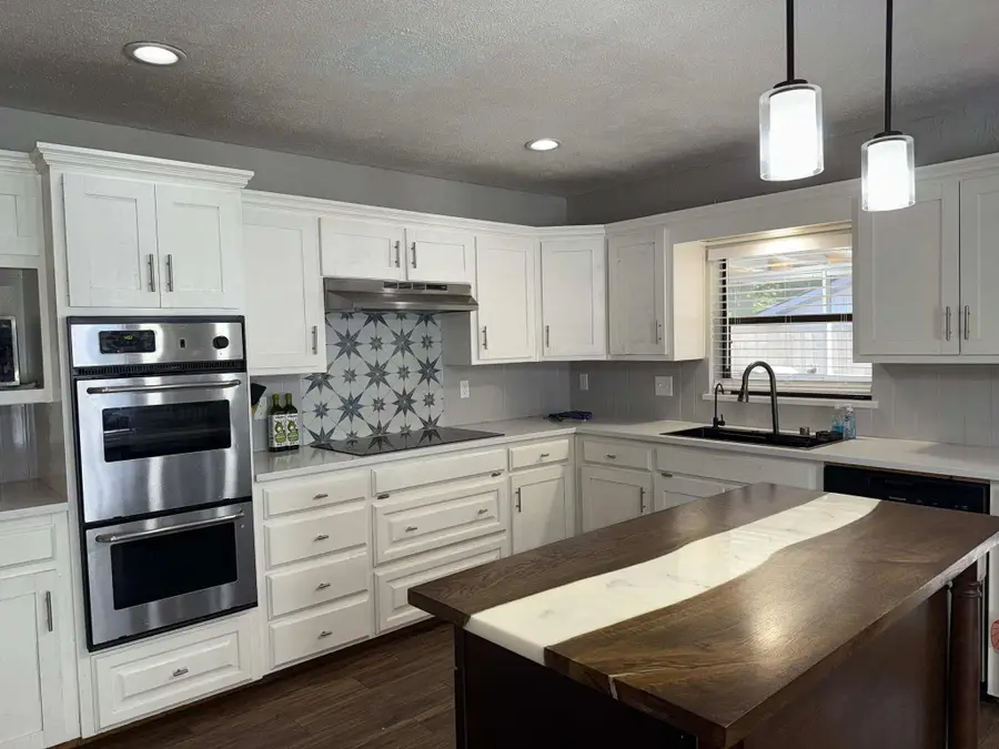 306 Ivy Way, Garland, TX 75043 - Image #2