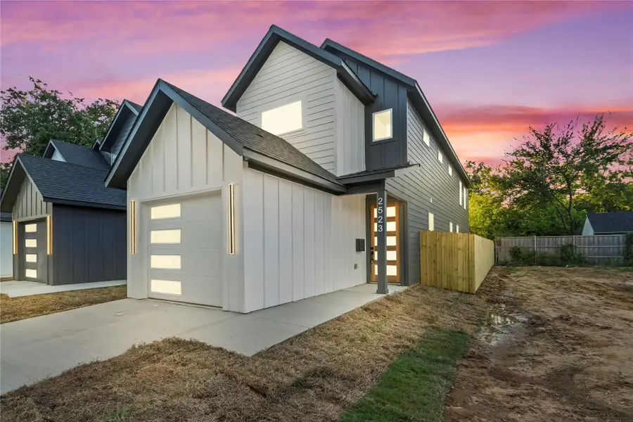 2523 Bethurum Avenue, Dallas, TX 75215 - Image #2