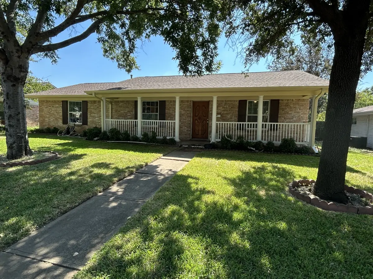 4122 W Rochelle Road, Irving, TX 75062 - Image #1