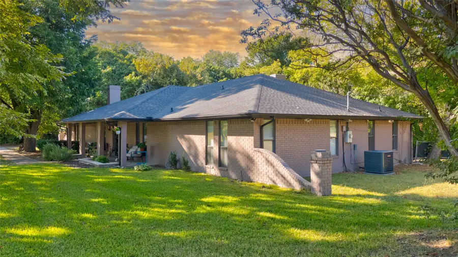 175 E Pleasant Run Road, Cedar Hill, TX 75104 - Image #2