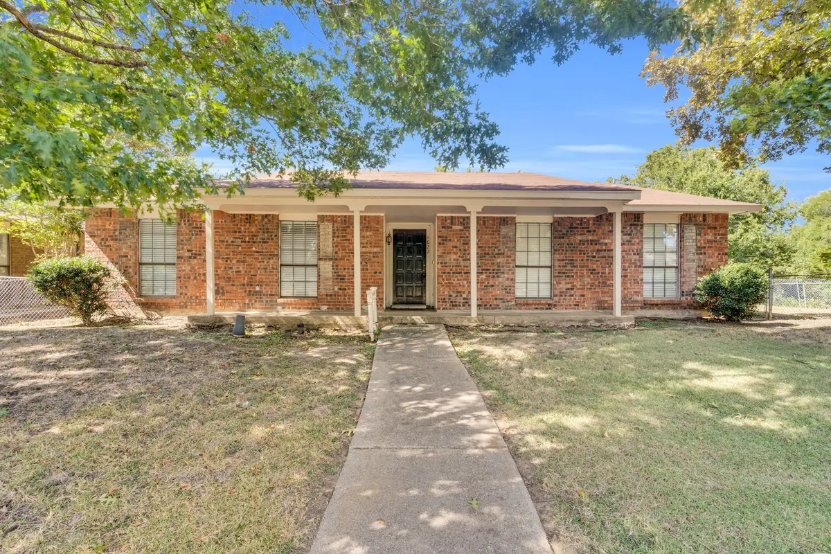 4622 Chalk Court, Grand Prairie, TX 75052 - Image #1
