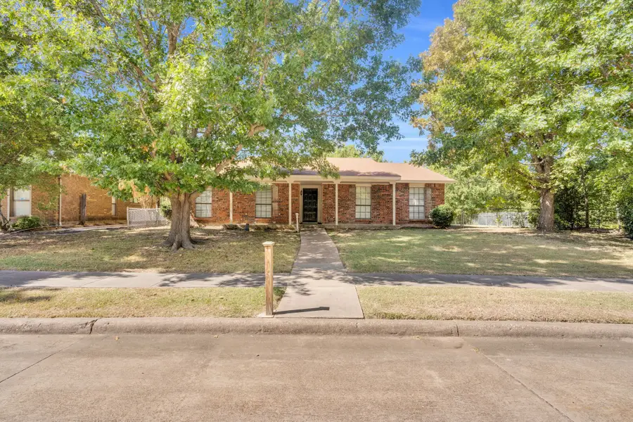 4622 Chalk Court, Grand Prairie, TX 75052 - Image #2