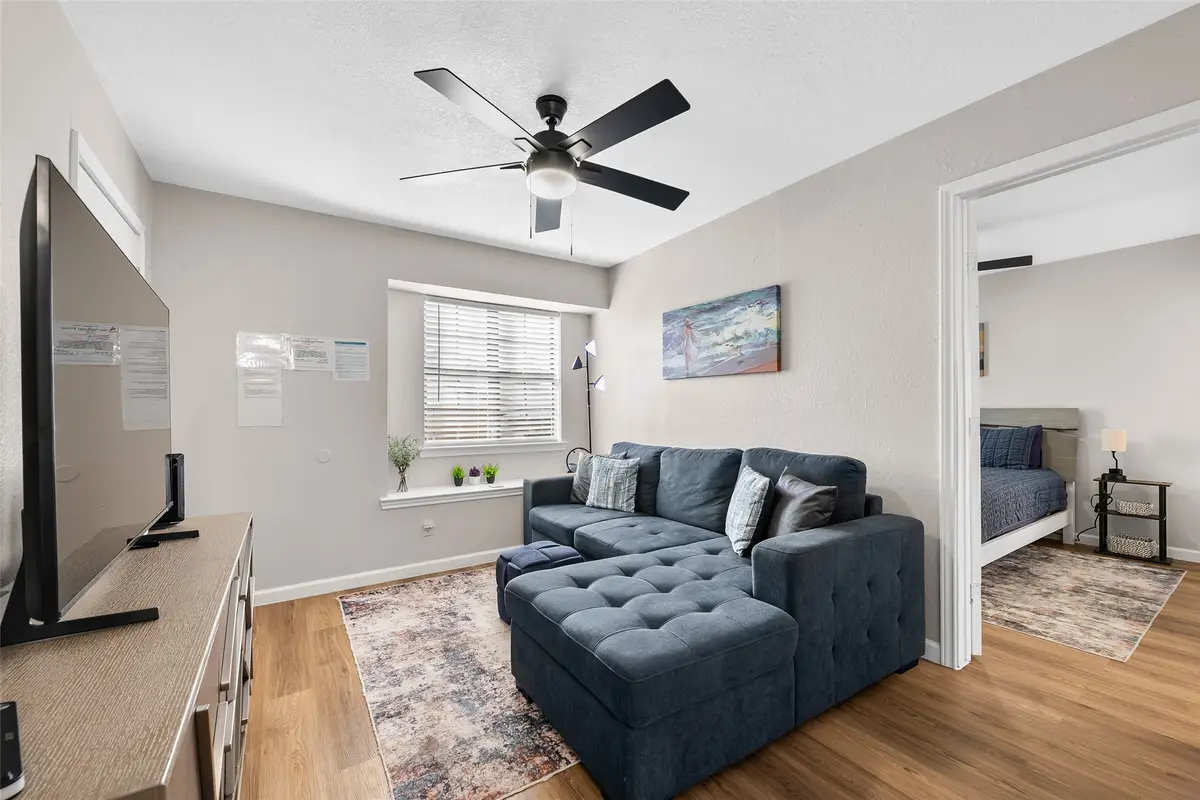 1712 Crest Point Drive, Arlington, TX 76012 - Image #1