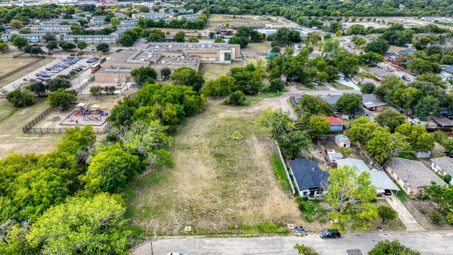 5024 Stanley Avenue, Fort Worth, TX 76115 - Image #2