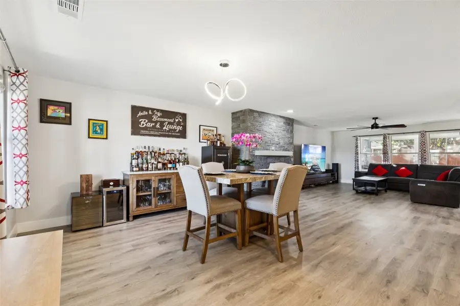 208 Oxford Drive, Roanoke, TX 76262 - Image #3